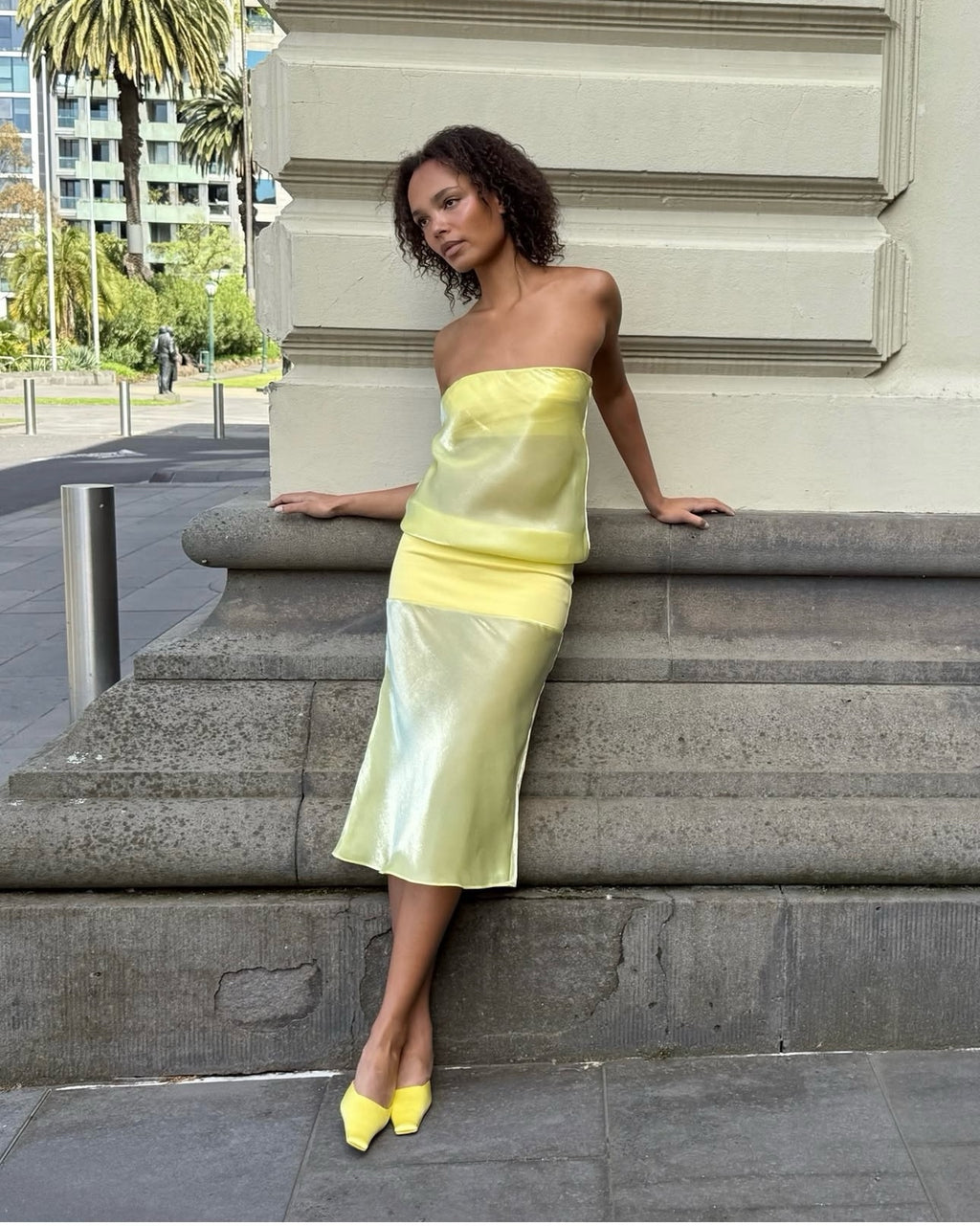 Mode mischief melt panel dress limoncello